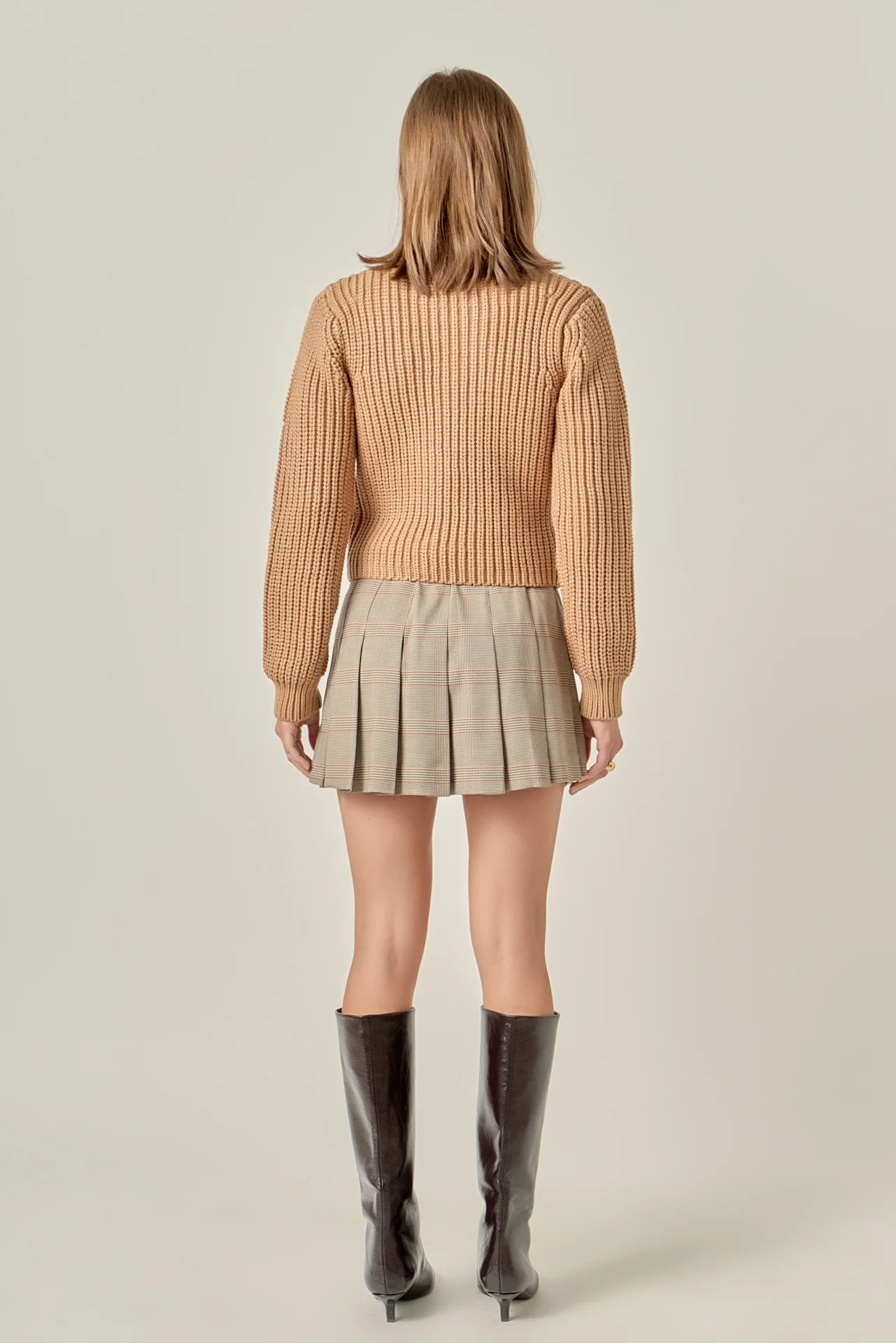 Round-neck Knit Sweater - Image 20